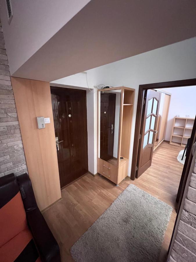 Mnm Mitropolie Appartement Iasi Buitenkant foto