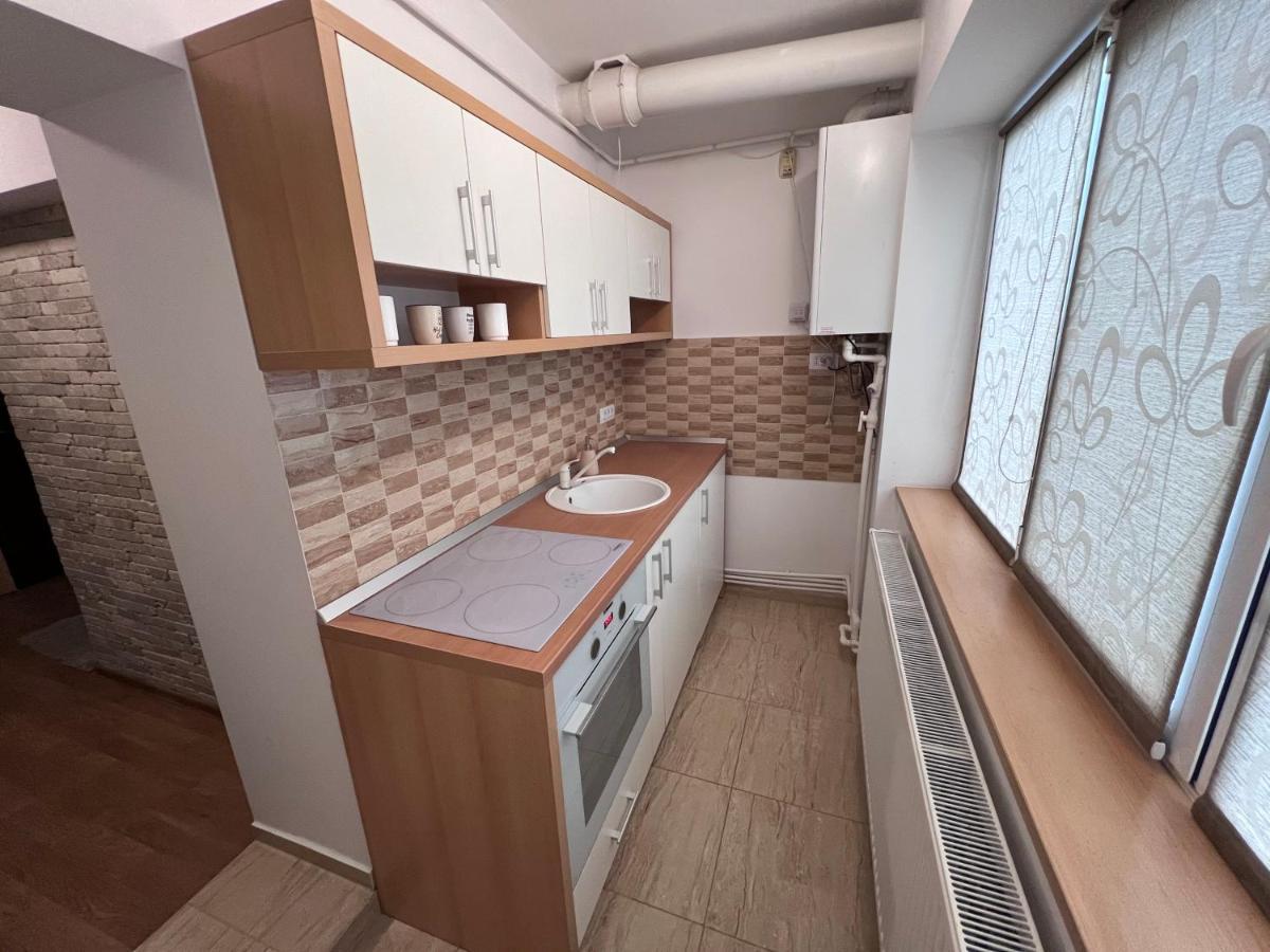 Mnm Mitropolie Appartement Iasi Buitenkant foto