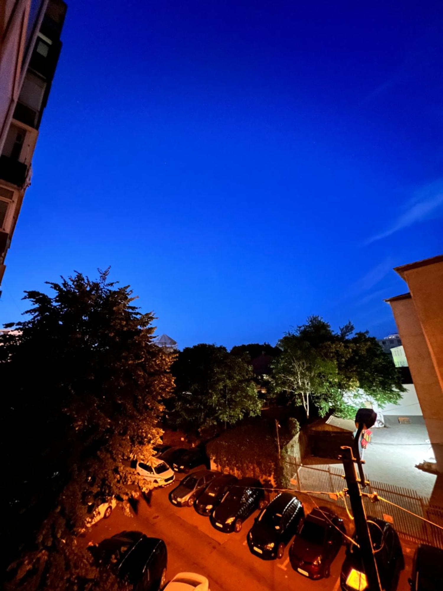 Mnm Mitropolie Appartement Iasi Buitenkant foto
